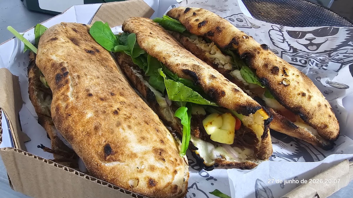 IL Gatto Panuozzo e Pizzaria